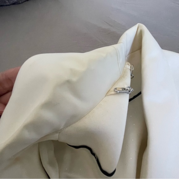 Cream H&M blazer - Picture 5 of 7